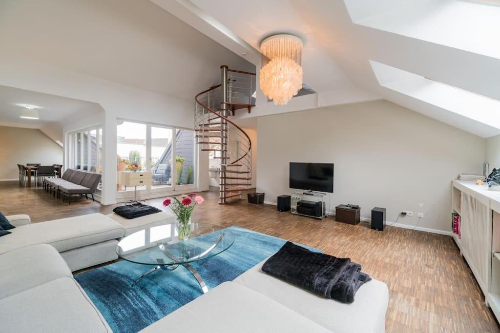 Ruhige Dachwohnung Mit Terrasse Berlin Mitte - Spacious Modern Rooftop Loft In Berlin Mitte Экстерьер фото